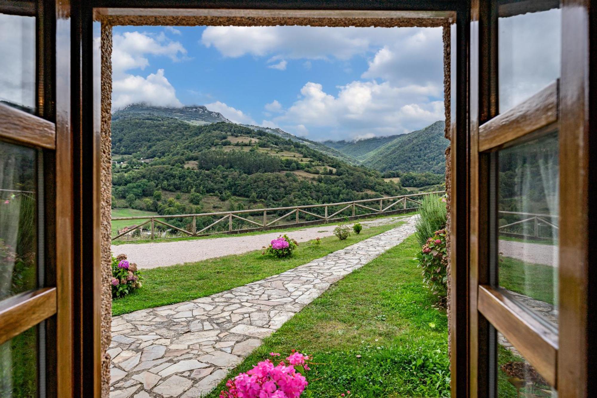 Socastillo B Bárzana Dış mekan fotoğraf